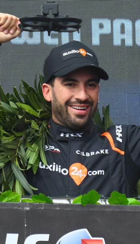 Julián Santero quiere estirar su ventaja en la cima.