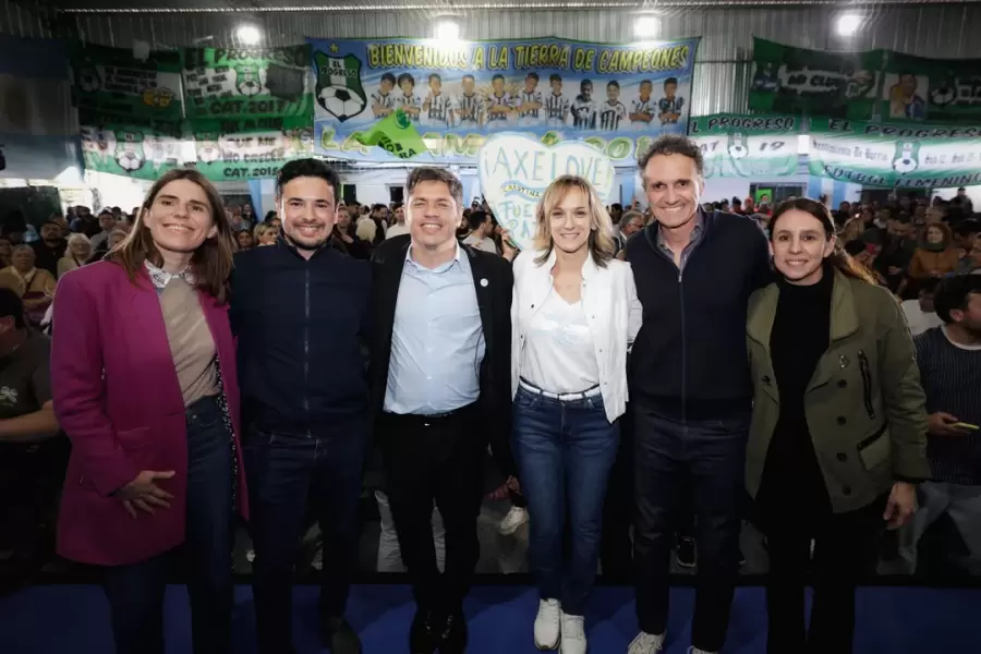 Kicillof con candidatos de su espacio