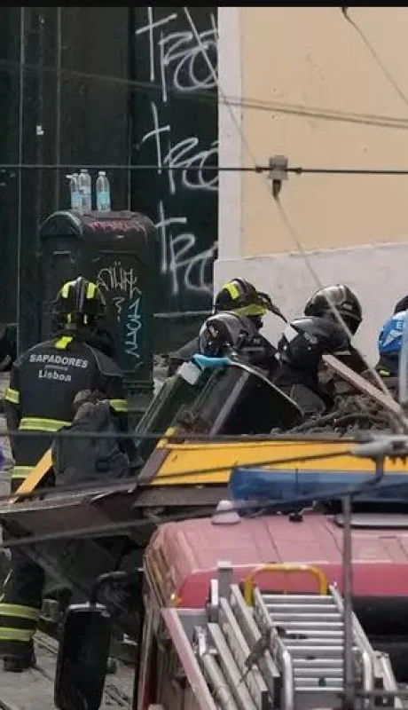 Se calcula que varios extranjeros podrían estar entre las víctimas.