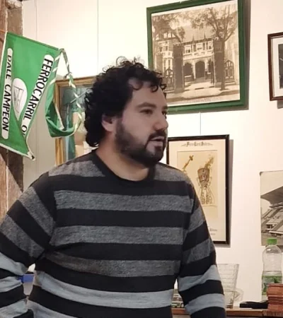 Hugo Fernando Videla estuvo en el Museo de Ferro con su obra literaria