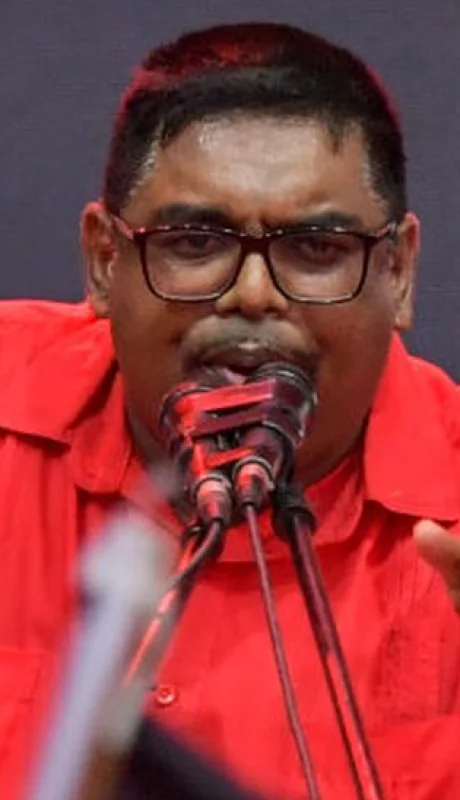 El mandatario convenció a la población con su defensa del Esequibo y un programa para impulsar el crecimiento del ingreso per-cápita.