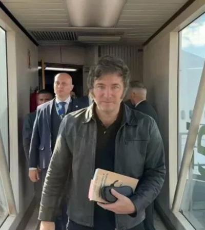 "En este caso, si bien no es tan marcado como en otros viajes, hay un lineamiento político con el trumpismo" (J. Negri)