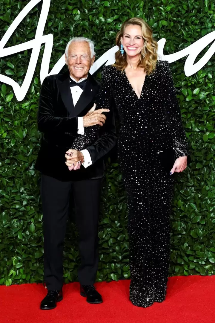 Giorgio Armani con Julia Roberts.
