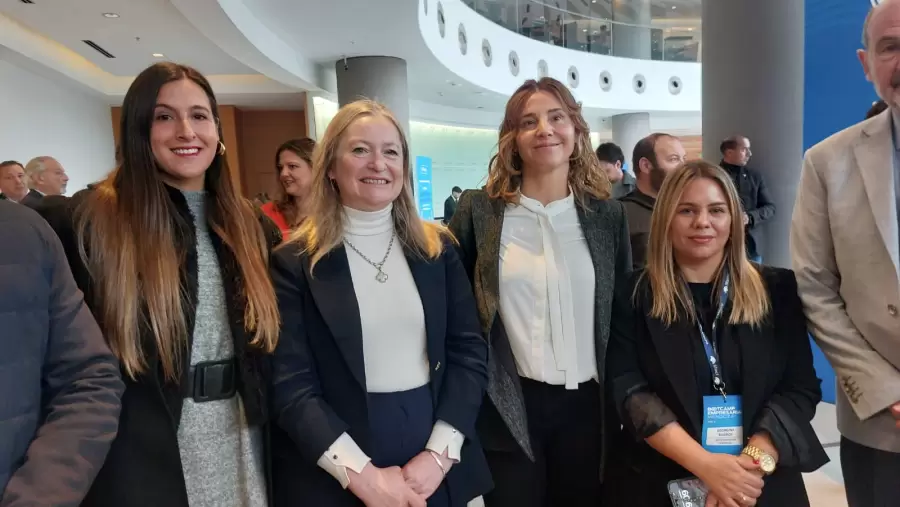 Autoridades presentes en el Bootcamp empresarial Mendoza.