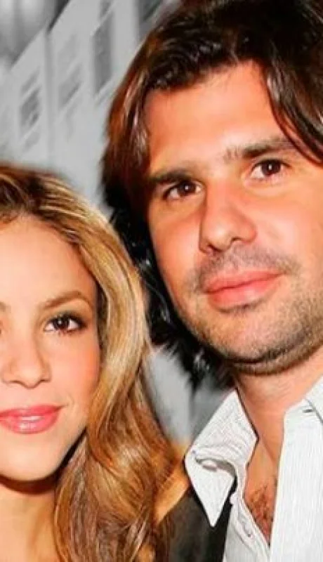 Shakira y Antonio juntos en los 2000.