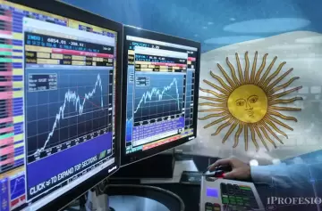 "Lo que Argentina escribe con la mano lo borra con el codo", asegura un asesor financiero