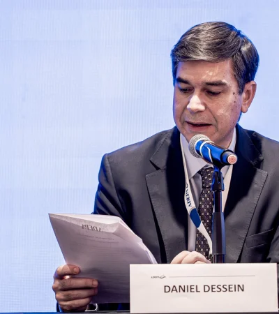 Daniel Dessein presentó el desglose del último informe semestral de la entidad. (Imagen: gentileza ADEPA)