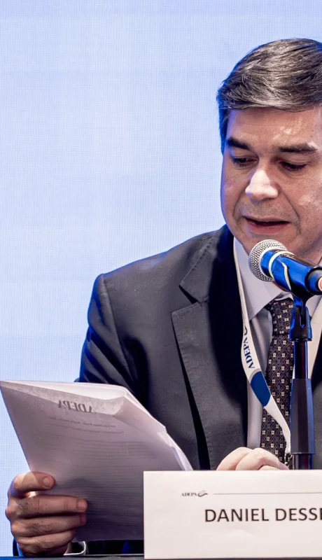 Daniel Dessein presentó el desglose del último informe semestral de la entidad. (Imagen: gentileza ADEPA)