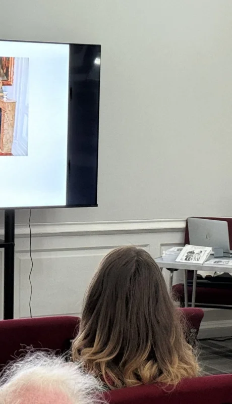 La autora Alejandra Guibert presentó su novela histórica 'La Mendocina'.