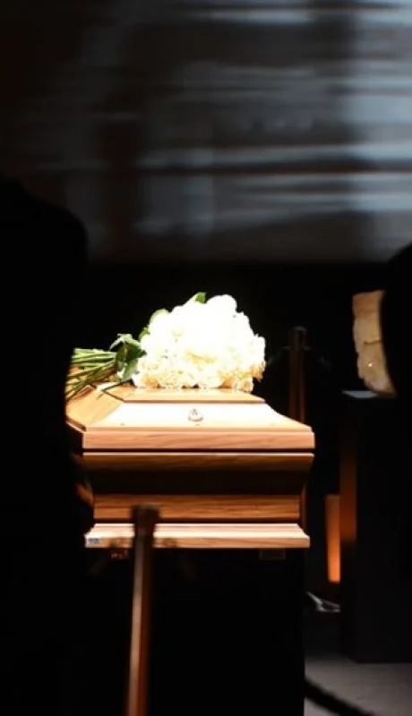 Milán despide a Giorgio Armani con un emotivo homenaje público