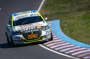 Gonzalo Antolín tuvo su domingo de revancha y ganó en la Clase 2 del Turismo Nacional