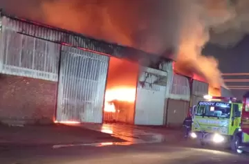 Incendio en la feria de Guaymallén: sospechan que fue intencional