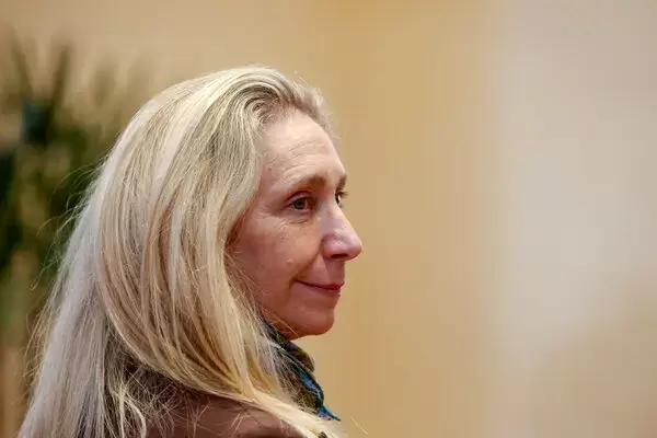 Karina, ahora criticada por todos