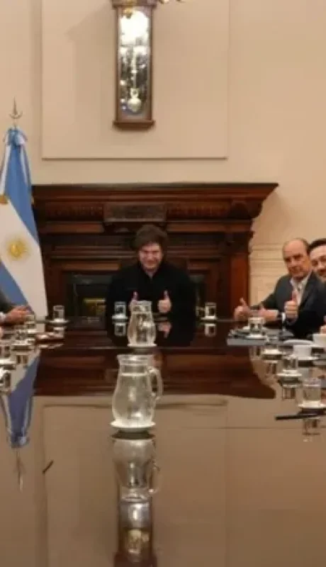 El Presidente y todos los ministros./