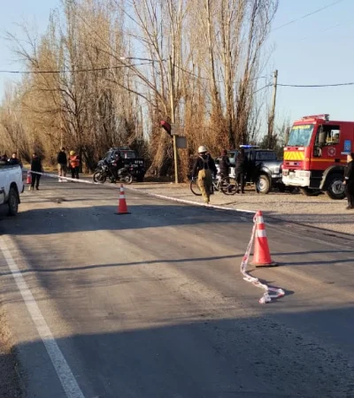 Una camioneta y un Fiat Duna, colisionaron violentamente, dejando como saldo la muerte de una mujer.