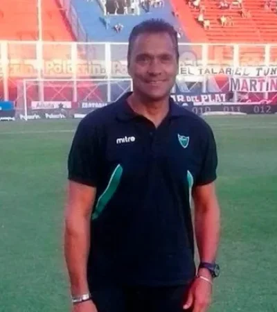 Falleció Carlos Silva.