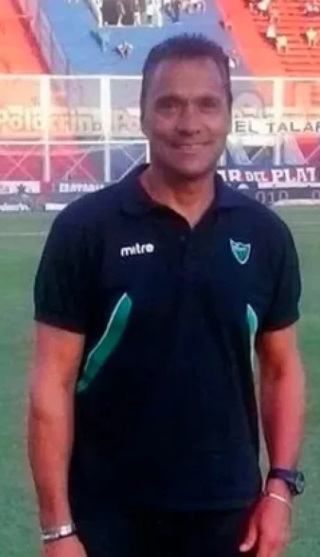 Falleció Carlos Silva.