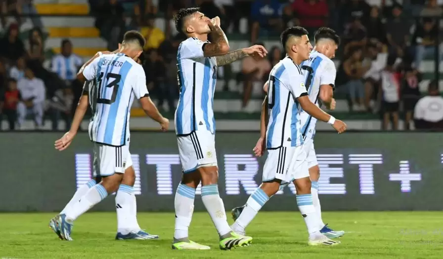 Santiago Castro podría jugar en Arabia.