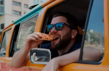 Pizzería sobre ruedas: un tour que te lleva a conocer la mejor pizza porteña