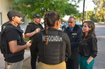 El futuro de la niña atrincherada en Mendoza y la vuelta a clases tras el ataque armado