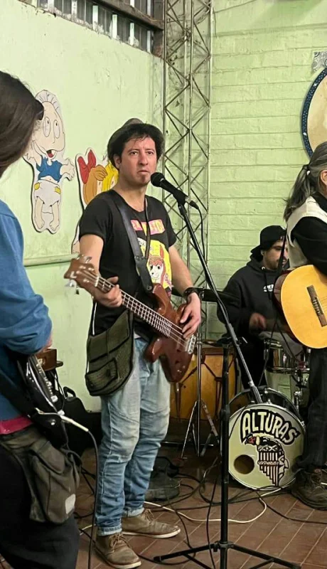 Mauco Cuello, es quien se ve en el centro.