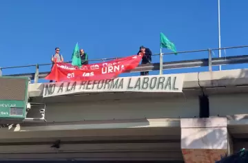 ATE desafía a Cornejo: denuncia inconstitucionalidad en reforma laboral