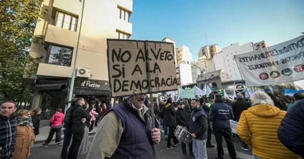 "Habrá que ver si el Congreso insiste con las mayorías que indica la Constitución, que son dos tercios para rechazar el veto" (A. Gil Domínguez)