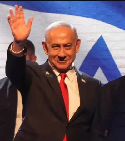 El mandatario israelí mantiene una postura inflexible y amplía los planes de expansión territorial.