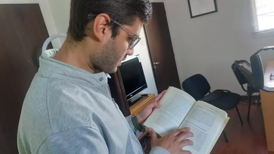 Diputado Emanuel Figazzotto (Partido Verde).