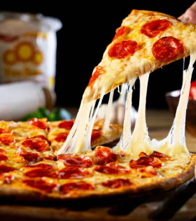 Noche de las pizzas y empanadas.