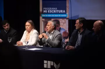 'Mi Escritura', el programa que cambia la vida de 9.400 familias mendocinas