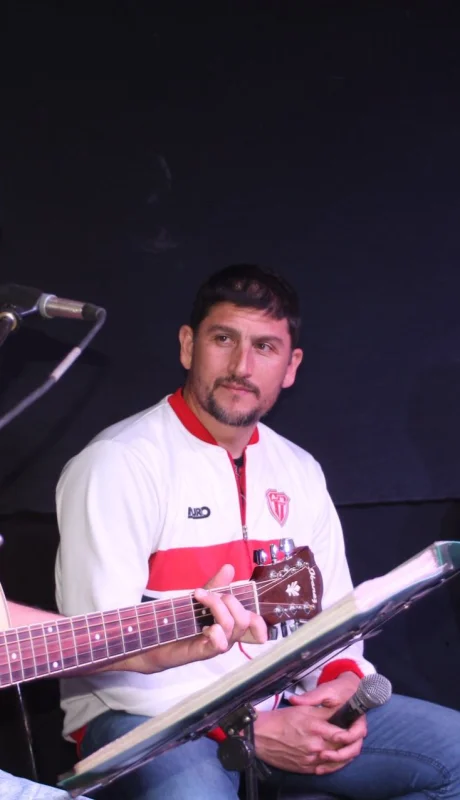 Aguilera, Azor y Tumbarello, en un espectáculo cultural y futbolero.