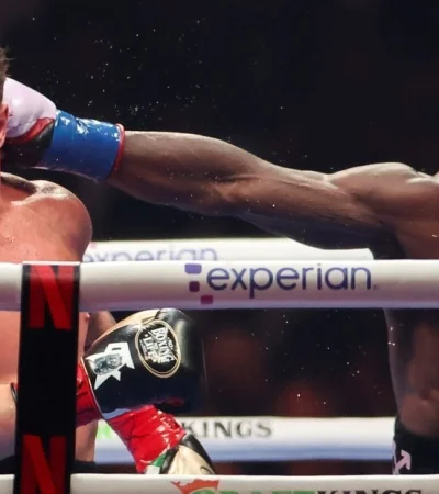 El mundo sigue conmovido por la gran victoria de Crawford.