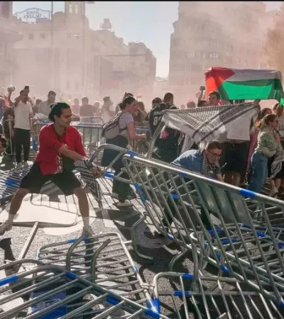 Un gran evento del ciclismo se empañó por manifestantes extremistas y un Gobierno español que politiza el deporte.