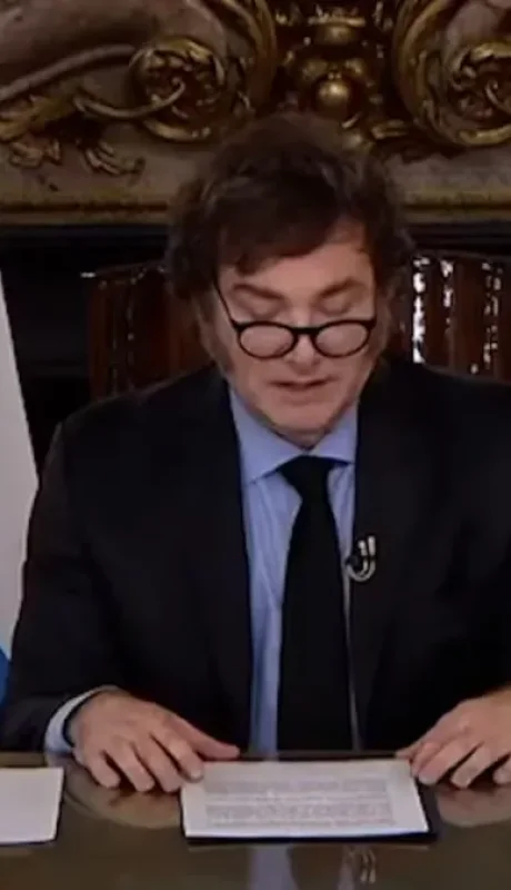 Un presidente calmo y moderado en cadena nacional