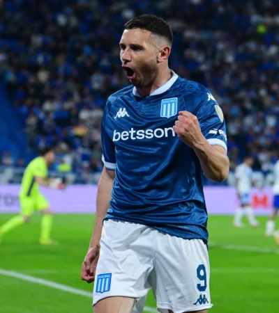 Maravilla Martínez le dio el gol del triunfo a Racing