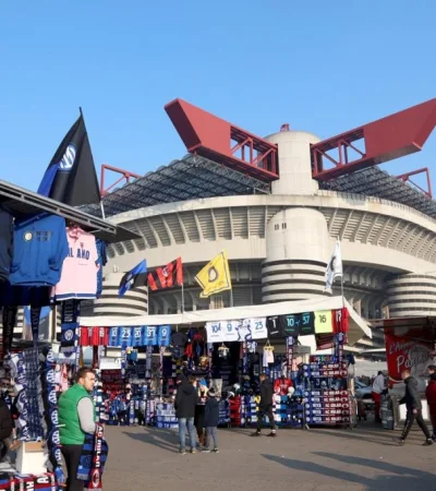 El San Siro o Giuseppe Meazza será vendido al Inter y Milán.