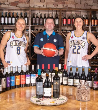 La hermosa indumentaria de San José.