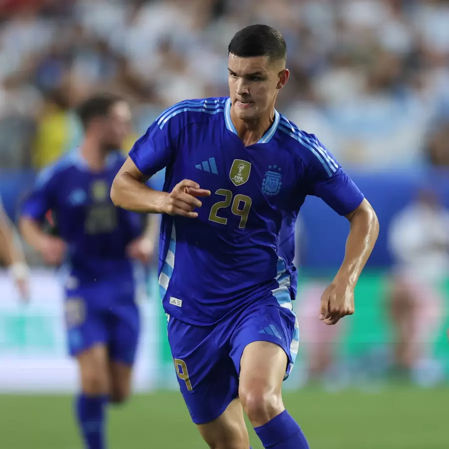 Valentín Carboni hace fuerza para meterse al mundial.