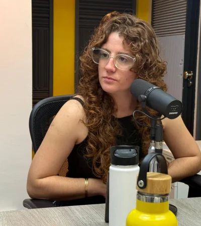 La candidata del FIT, Micaela Minoli. (Foto: Manny Santarossa)