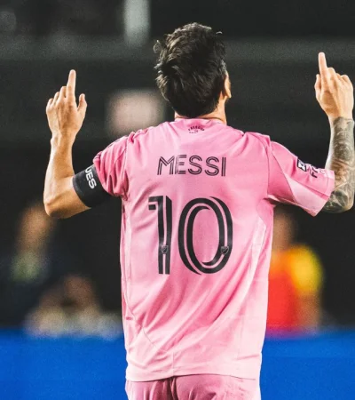 Lionel Messi agiganta su leyenda en el fútbol mundial.