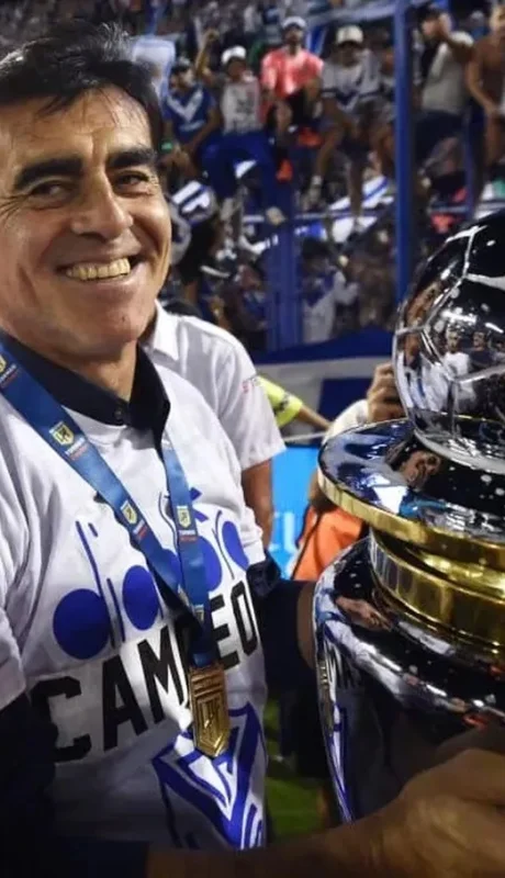 Quinteros, muy cerca del Rojo.