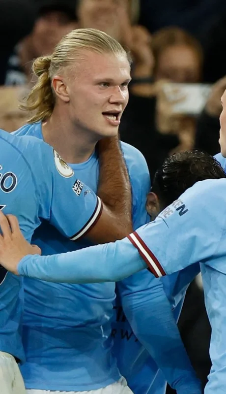 El Manchester arrancó con victoria