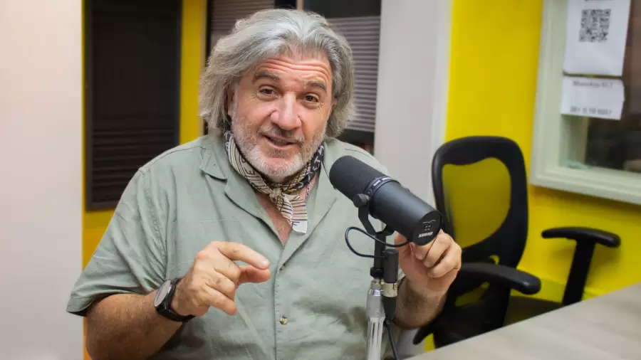 José Luis Ramón: ¿Diputado distinto o político fuera de serie?