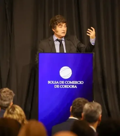 Es la segunda vez que Javier Milei expone en la Bolsa de Comercio de Córdoba. (Foto: archivo web)