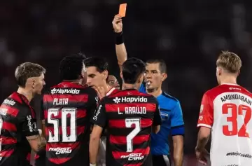 Conmebol rectificó y levantó la sanción a Gonzalo Plata tras el reclamo de Flamengo