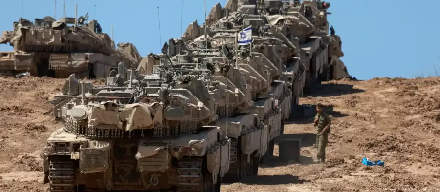 Esperando para atacar a la población civil