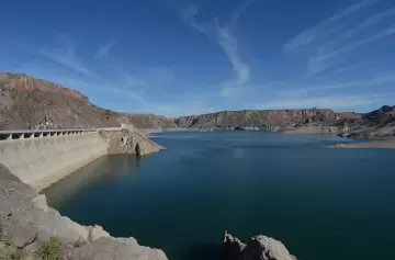 Tragedia en el embalse El Nihuil: hallan sin vida a un hombre tras intensa búsqueda