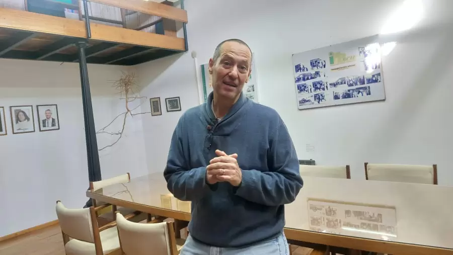 Médico Carlos Gamarra Luques, científico del CONICET.