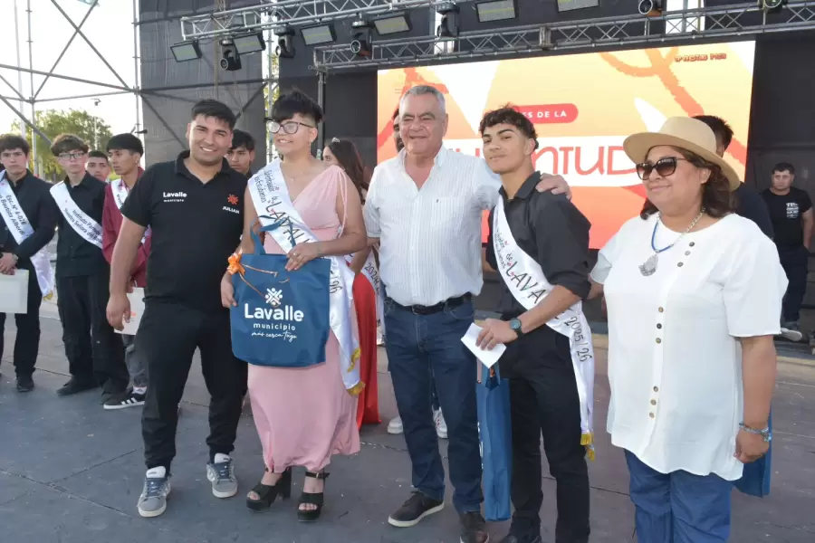 Festejos Mes de la Juventud en Lavalle.